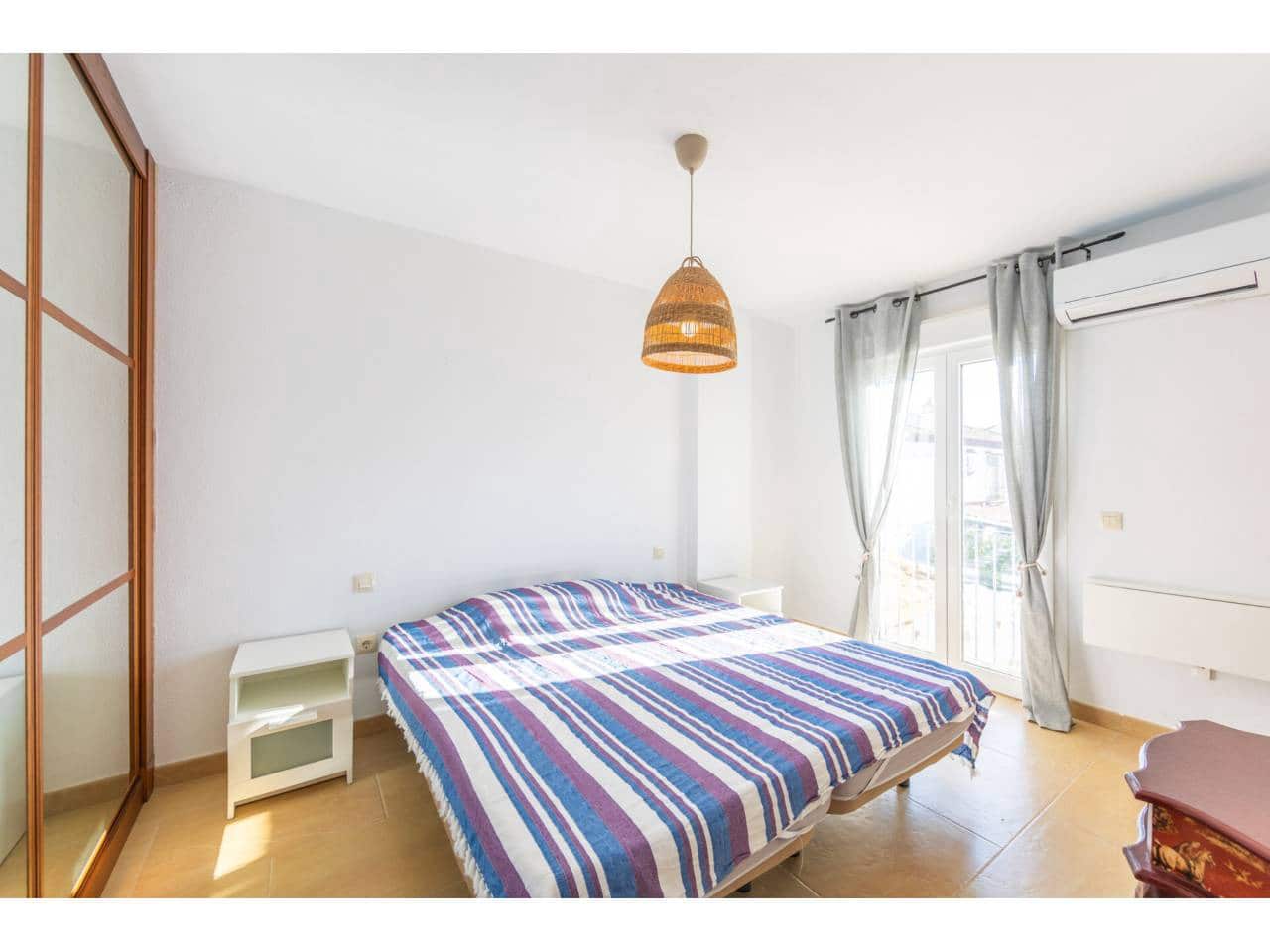 Casa de 3 habitaciones en Zahara de los Atunes en venta con piscina garaje - 600.000 € (Ref: 9508195)