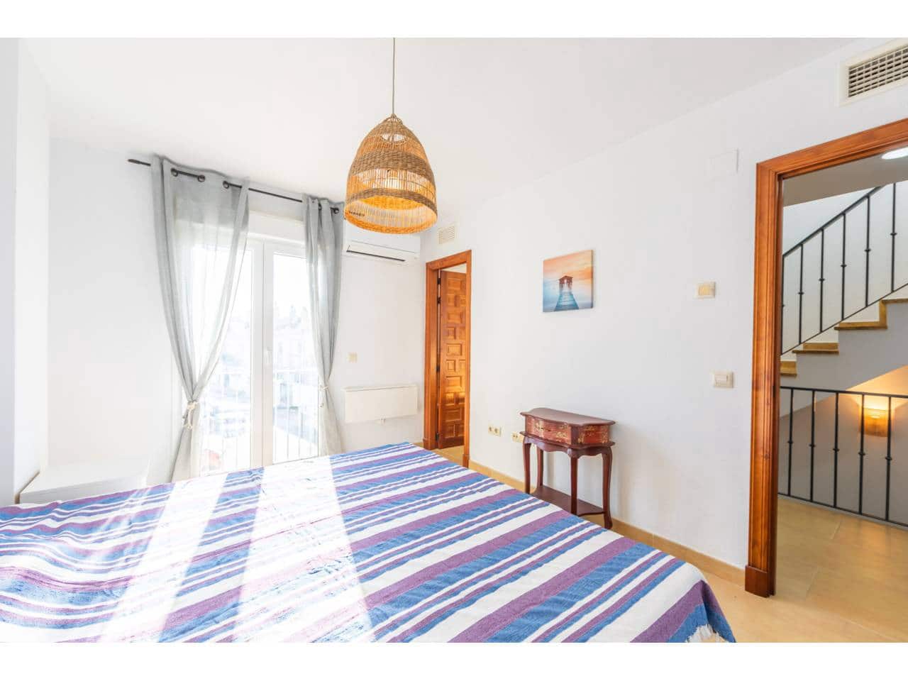 Casa de 3 habitaciones en Zahara de los Atunes en venta con piscina garaje - 600.000 € (Ref: 9508195)