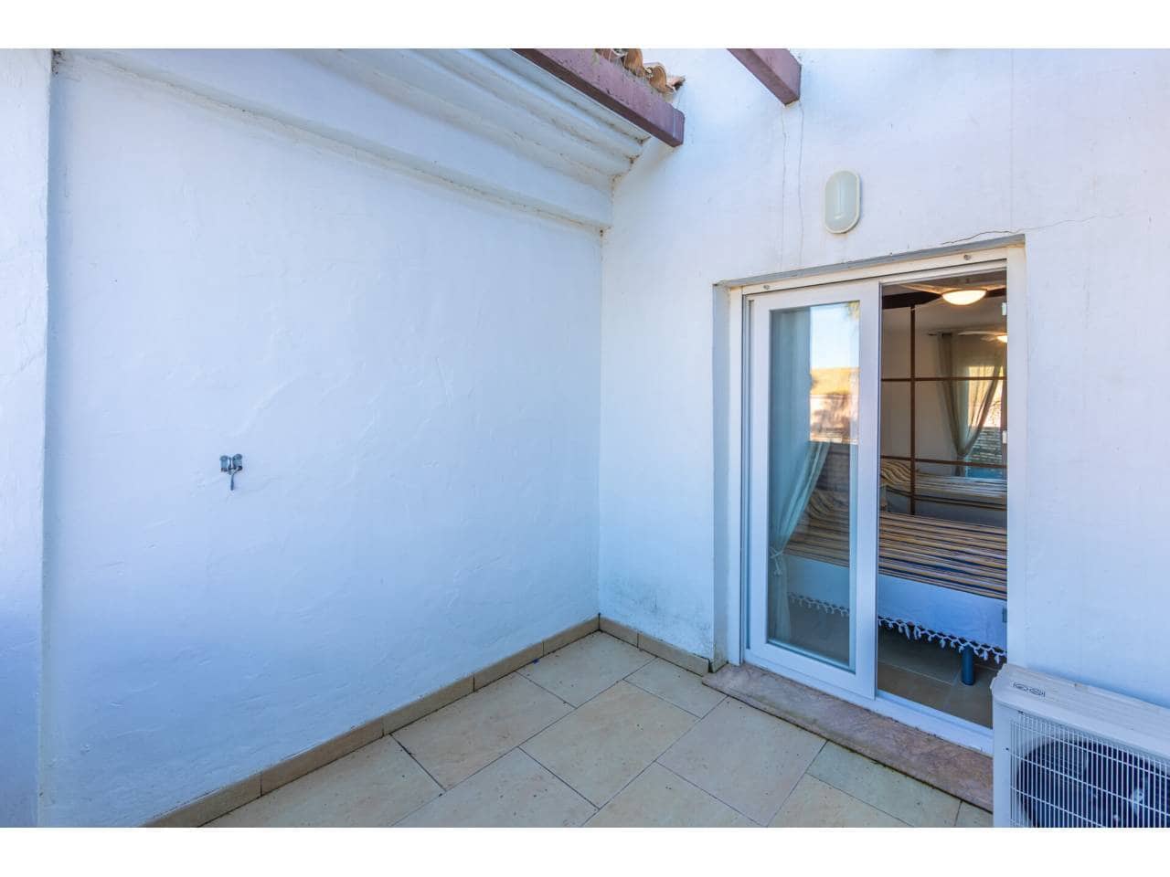 Casa de 3 habitaciones en Zahara de los Atunes en venta con piscina garaje - 600.000 € (Ref: 9508195)