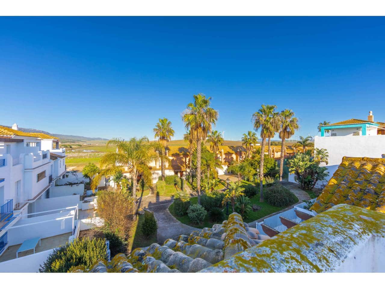 Casa de 3 habitaciones en Zahara de los Atunes en venta con piscina garaje - 600.000 € (Ref: 9508195)