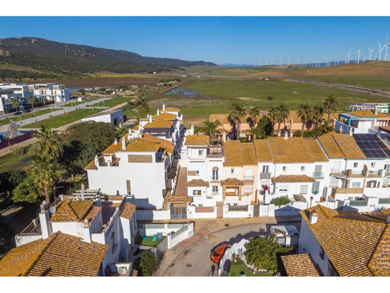 Casa de 3 habitaciones en Zahara de los Atunes en venta con piscina garaje - 600.000 € (Ref: 9508195)