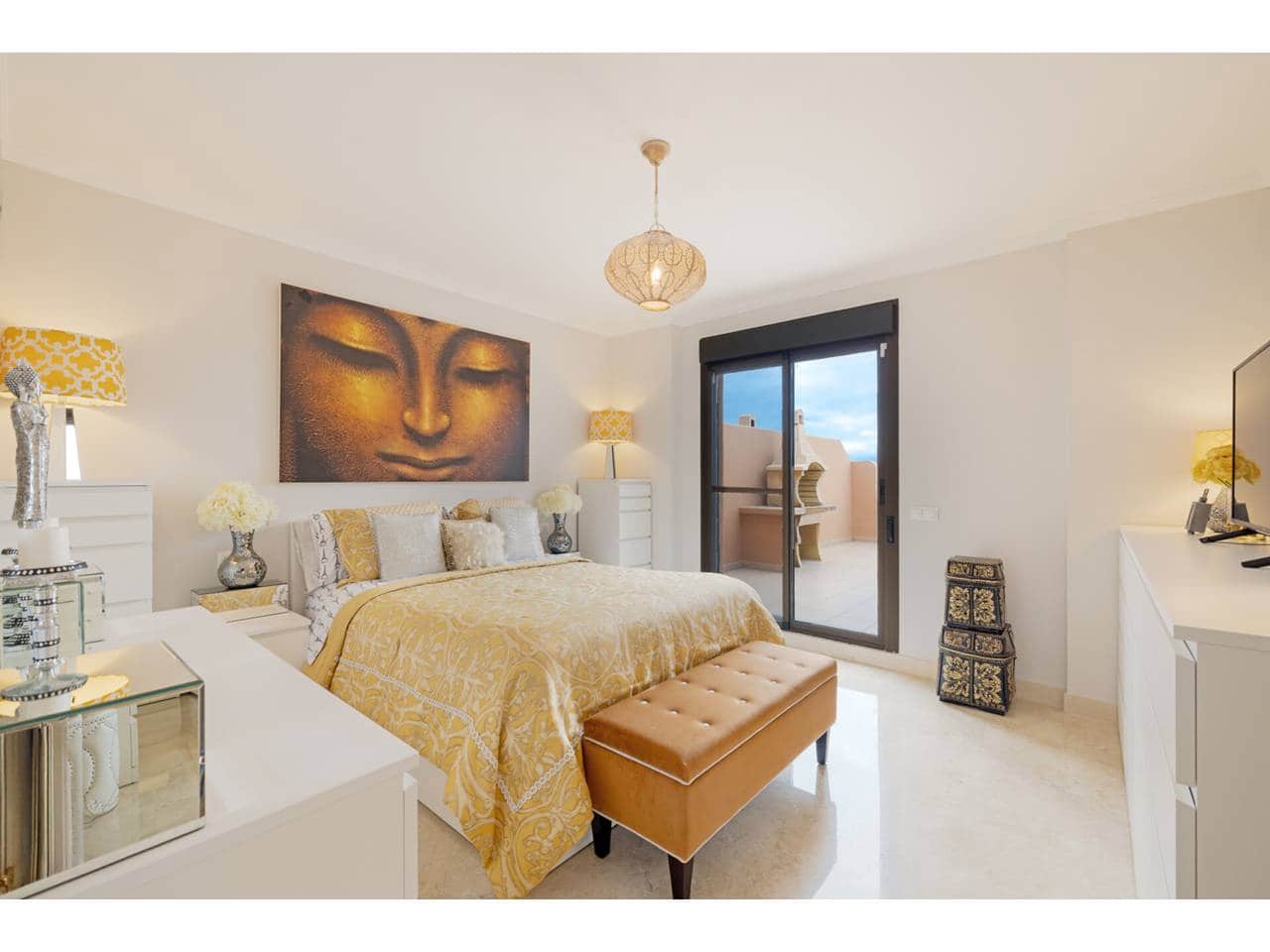 2 chambre Penthouse à vendre à Casares avec piscine garage - 490 000 € (Ref: 9526034)