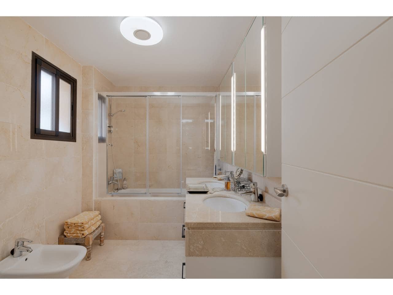 2 chambre Penthouse à vendre à Casares avec piscine garage - 490 000 € (Ref: 9526034)