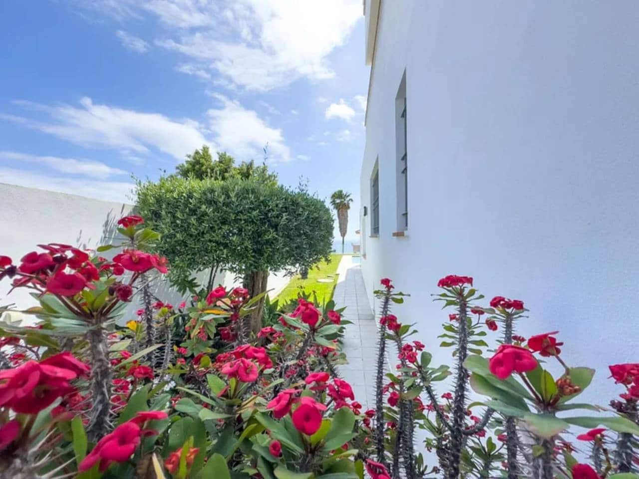 4 camera da letto Villa in vendita in Algeciras con piscina garage - 895.000 € (Rif: 9529503)