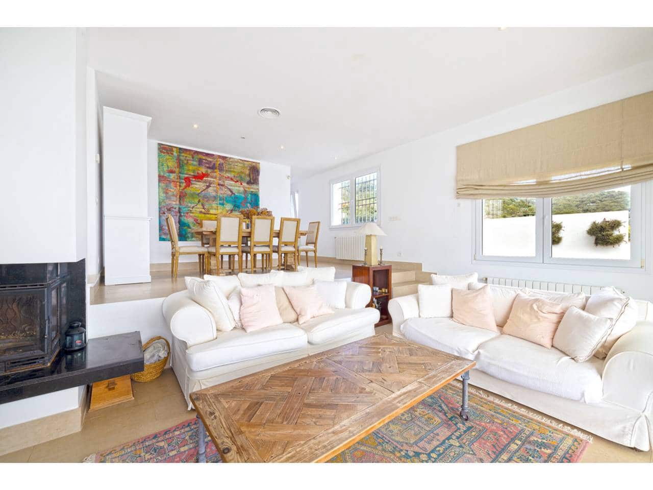 4 camera da letto Villa in vendita in Algeciras con piscina garage - 895.000 € (Rif: 9529503)