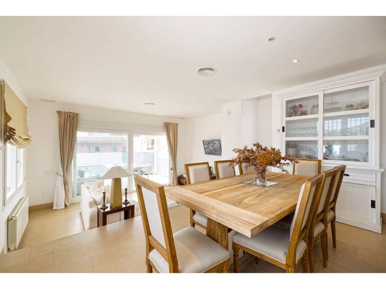 4 camera da letto Villa in vendita in Algeciras con piscina garage - 895.000 € (Rif: 9529503)