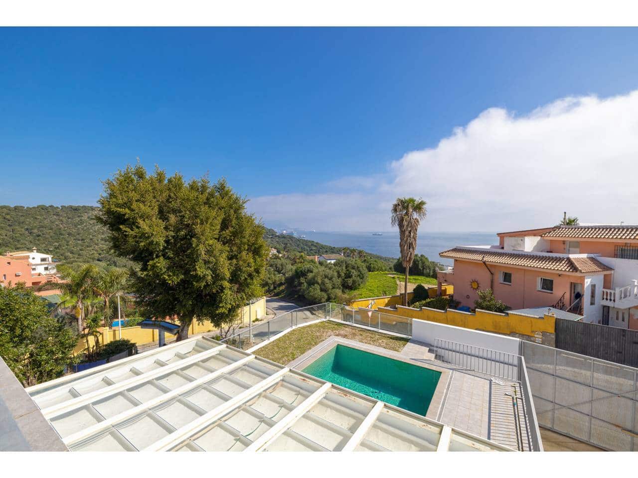 4 camera da letto Villa in vendita in Algeciras con piscina garage - 895.000 € (Rif: 9529503)