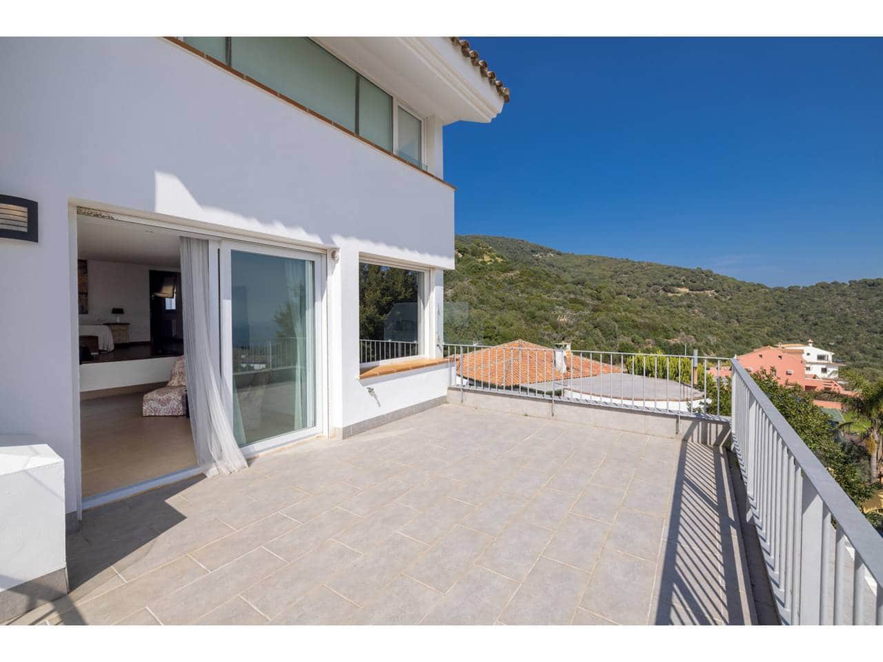4 camera da letto Villa in vendita in Algeciras con piscina garage - 895.000 € (Rif: 9529503)