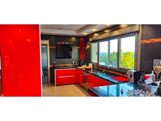 3 camera da letto Villa in vendita in Algeciras con piscina garage - 849.000 € (Rif: 9540656)