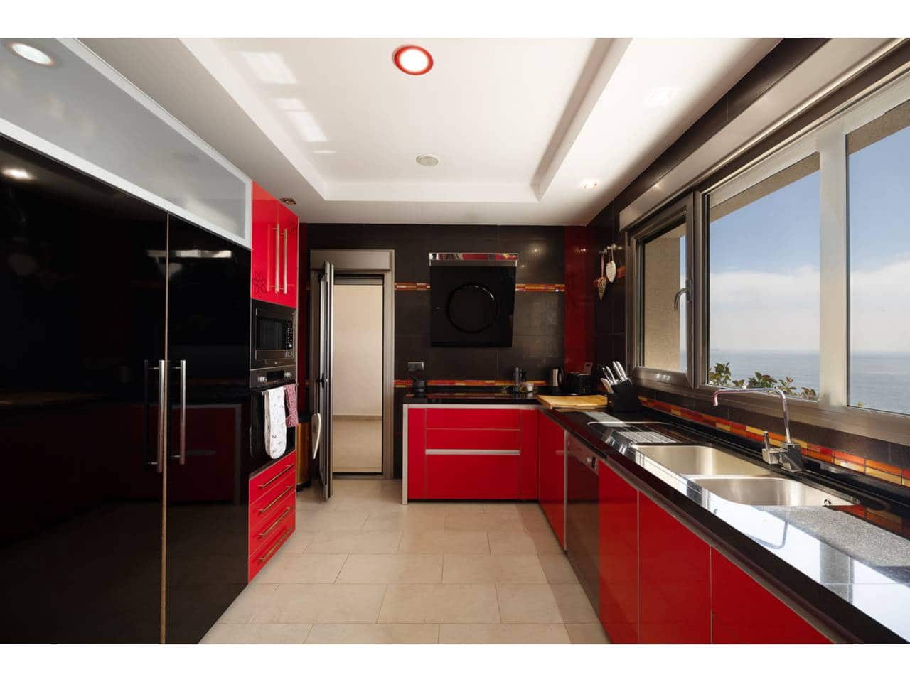 3 camera da letto Villa in vendita in Algeciras con piscina garage - 849.000 € (Rif: 9540656)