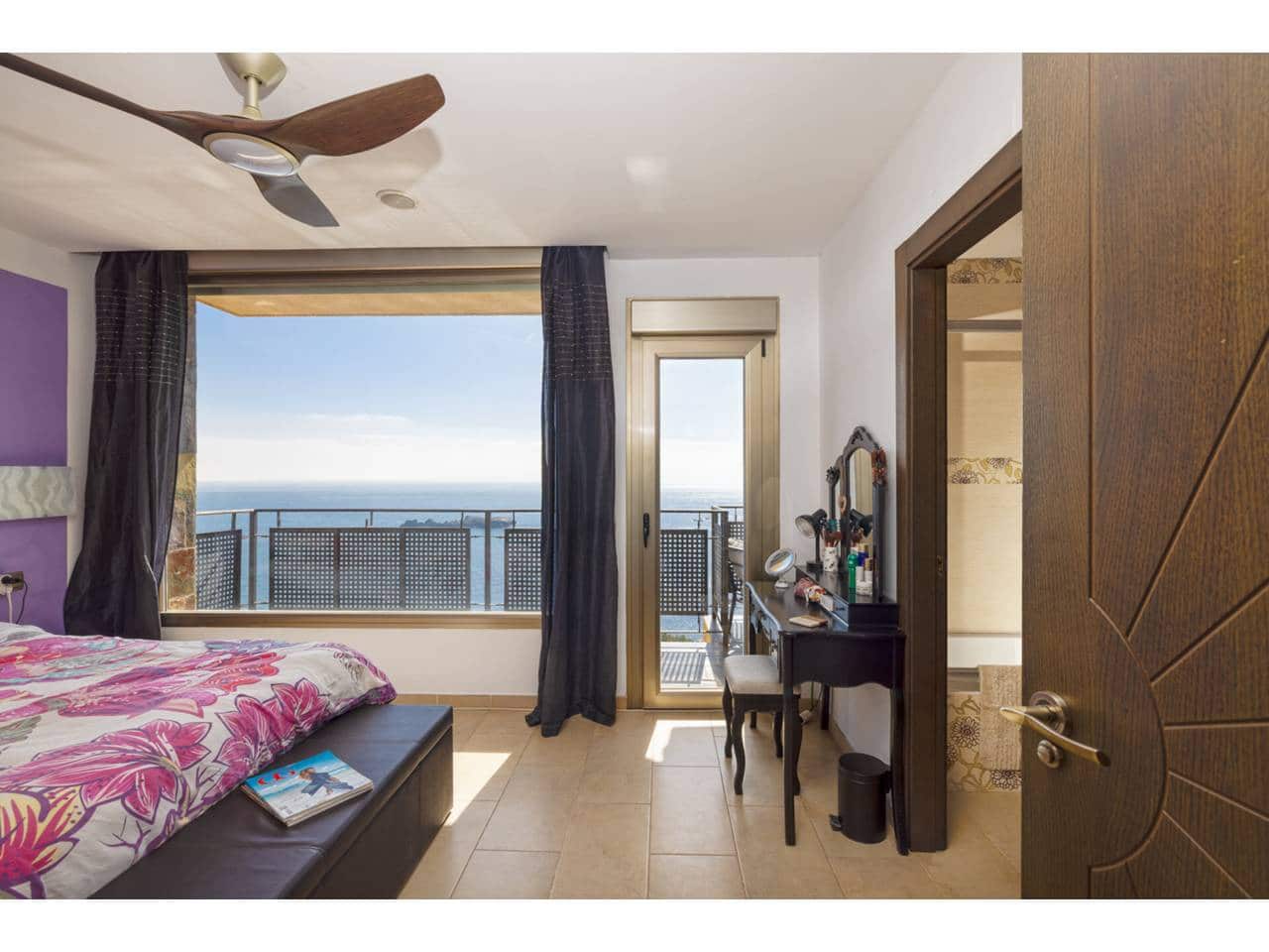 3 camera da letto Villa in vendita in Algeciras con piscina garage - 849.000 € (Rif: 9540656)