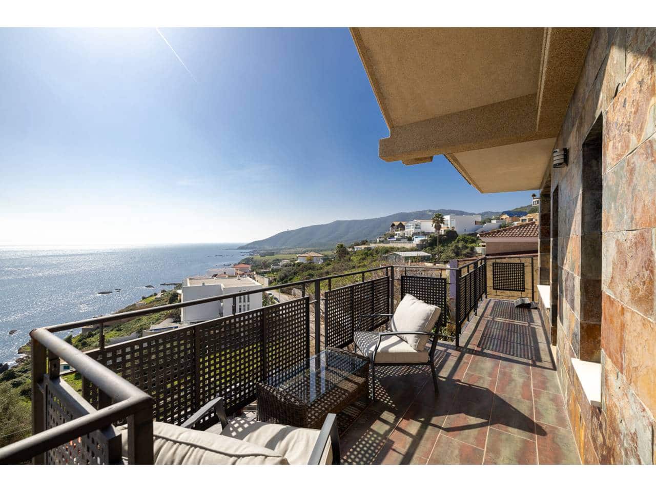 3 camera da letto Villa in vendita in Algeciras con piscina garage - 849.000 € (Rif: 9540656)