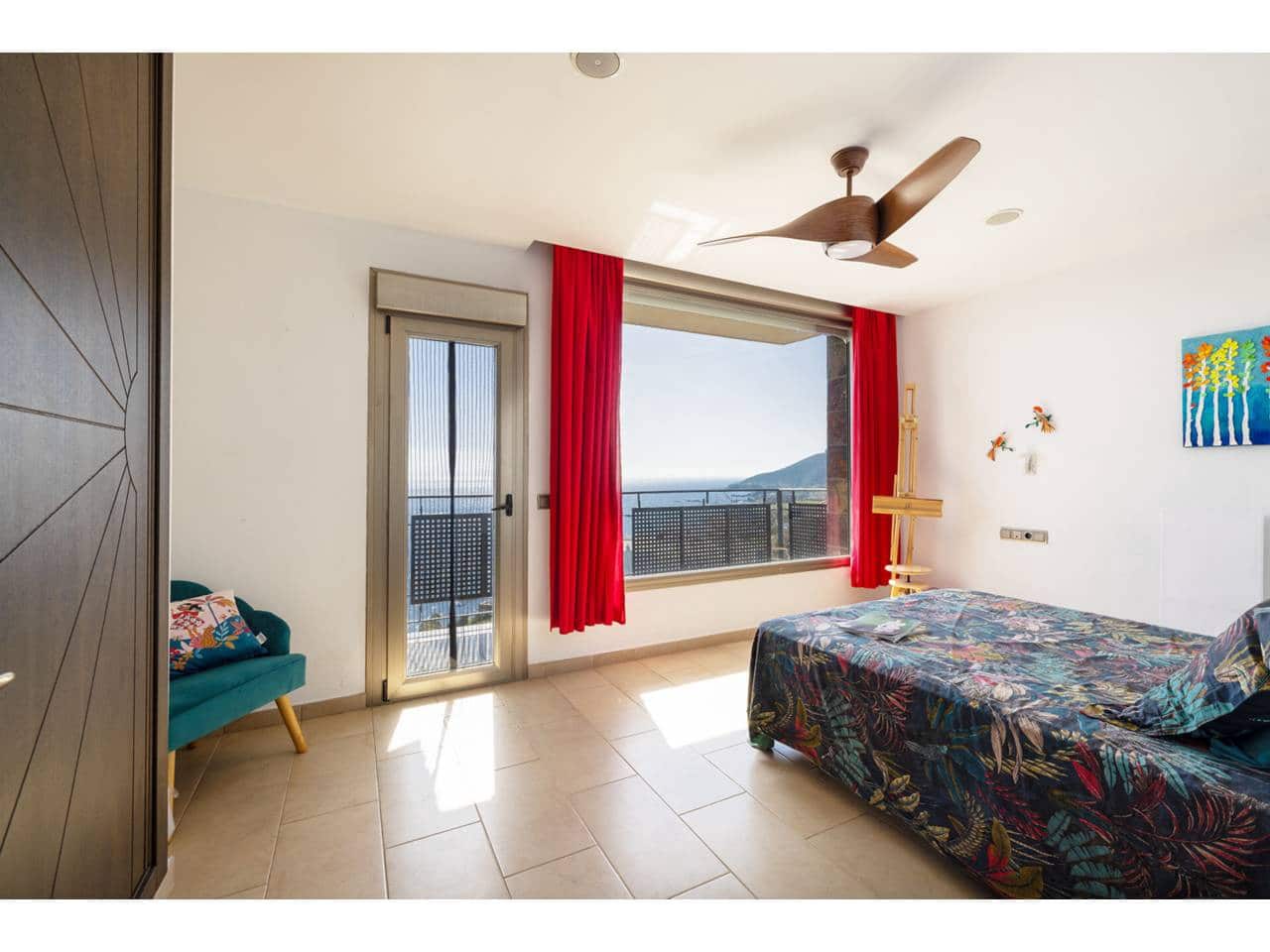 3 camera da letto Villa in vendita in Algeciras con piscina garage - 849.000 € (Rif: 9540656)