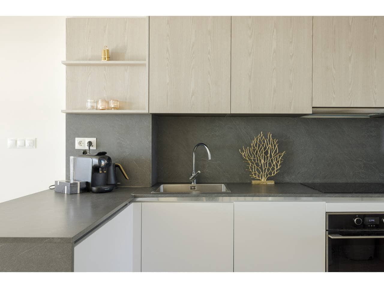 3 soveværelse Byhus til salg i Manilva med swimmingpool garage - € 699.000 (Ref: 9542795)