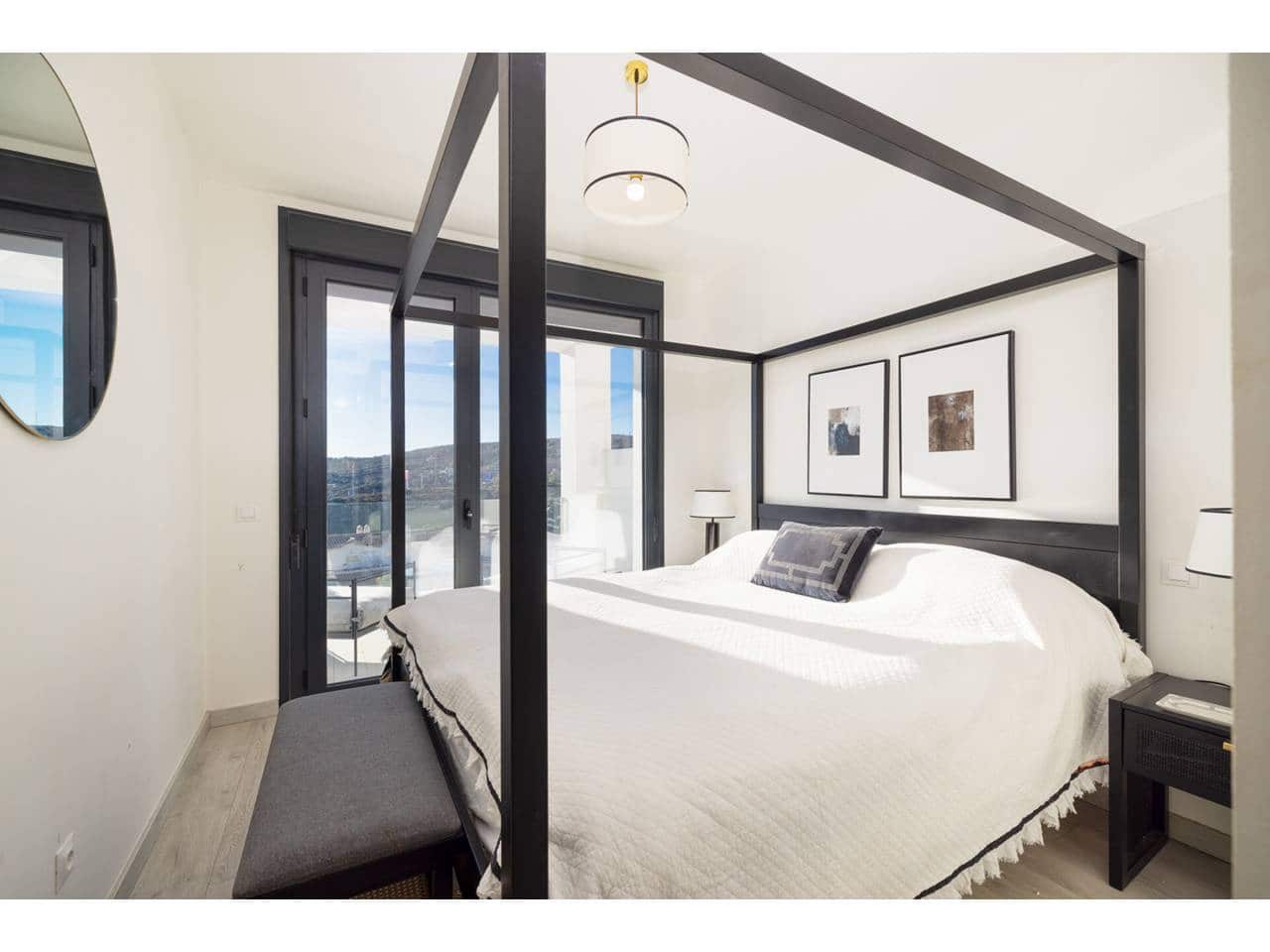 3 soveværelse Byhus til salg i Manilva med swimmingpool garage - € 699.000 (Ref: 9542795)