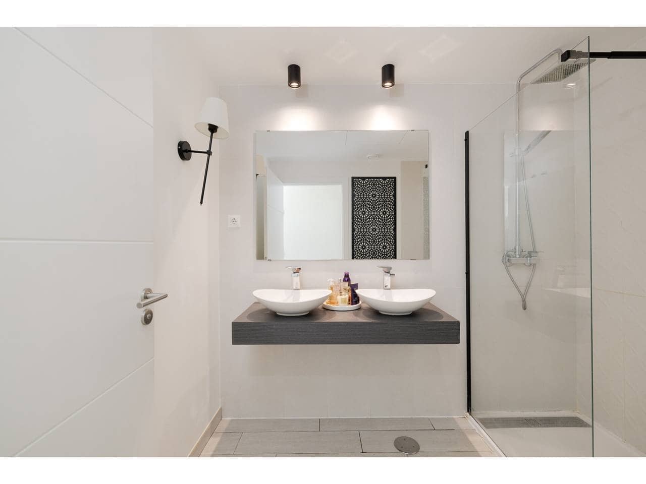 3 soveværelse Byhus til salg i Manilva med swimmingpool garage - € 699.000 (Ref: 9542795)