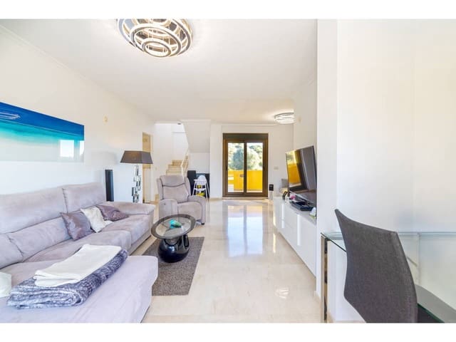 3 soveværelse Penthouse til salg i Casares med swimmingpool garage - € 590.000 (Ref: 9542796)