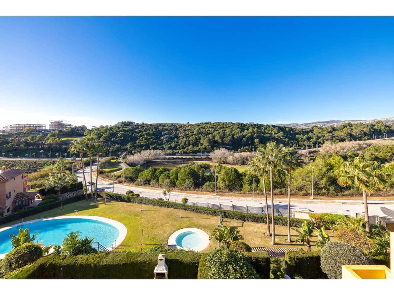 3 Zimmer Penthouse zu verkaufen in Casares mit Pool Garage - 590.000 € (Ref: 9542796)