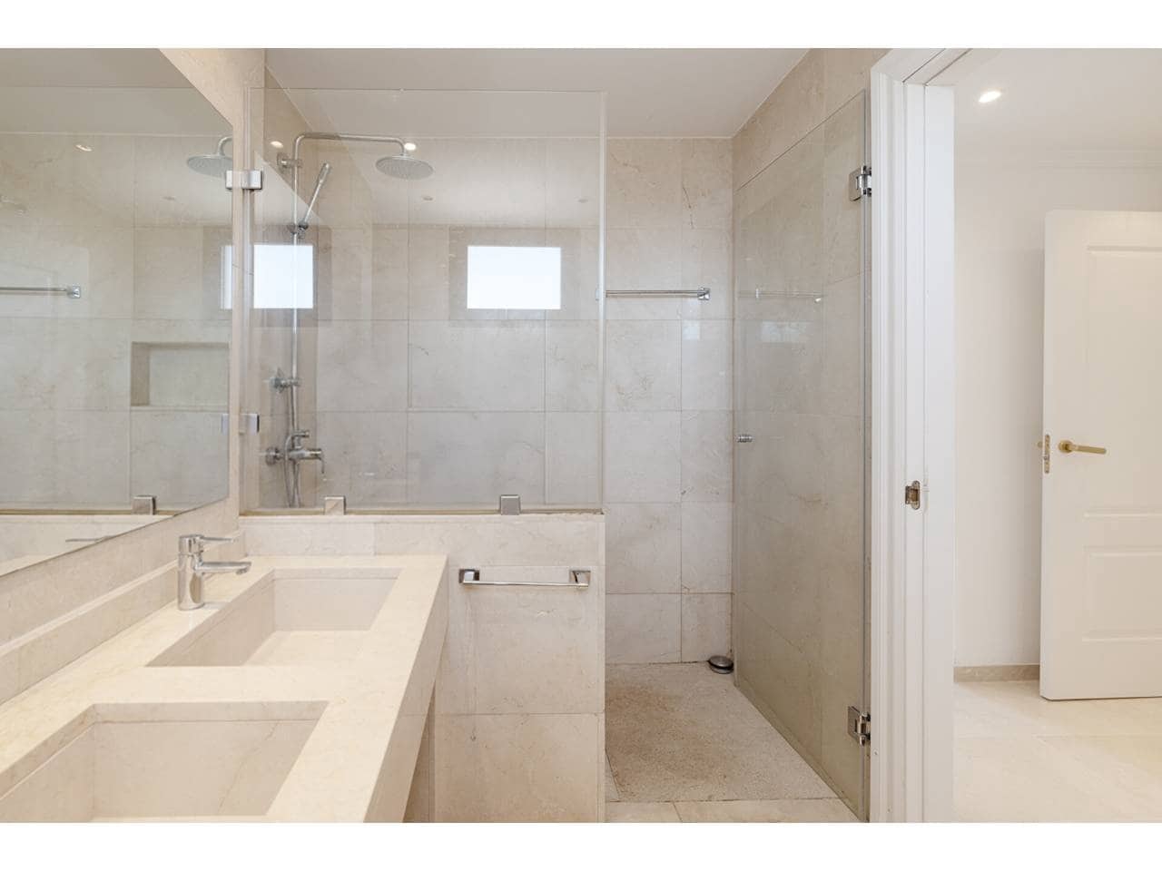 3 Zimmer Penthouse zu verkaufen in Casares mit Pool Garage - 590.000 € (Ref: 9542796)