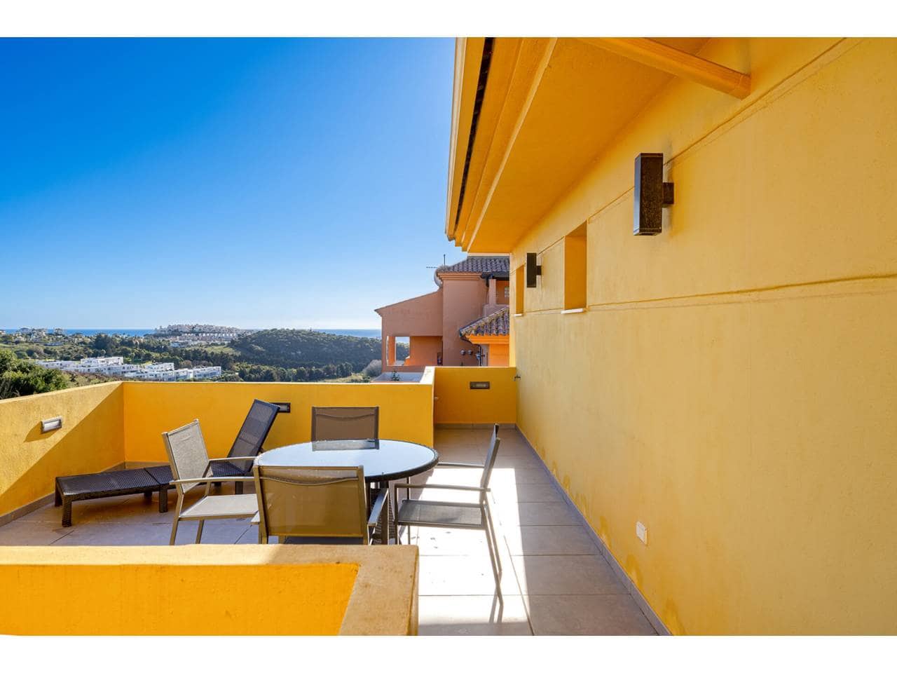 3 Zimmer Penthouse zu verkaufen in Casares mit Pool Garage - 590.000 € (Ref: 9542796)