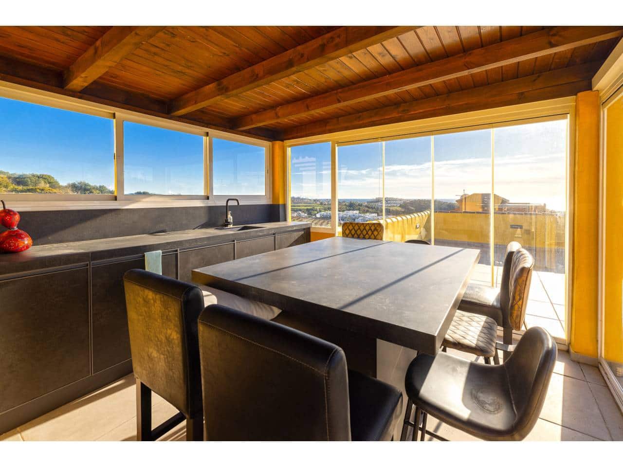 3 Zimmer Penthouse zu verkaufen in Casares mit Pool Garage - 590.000 € (Ref: 9542796)