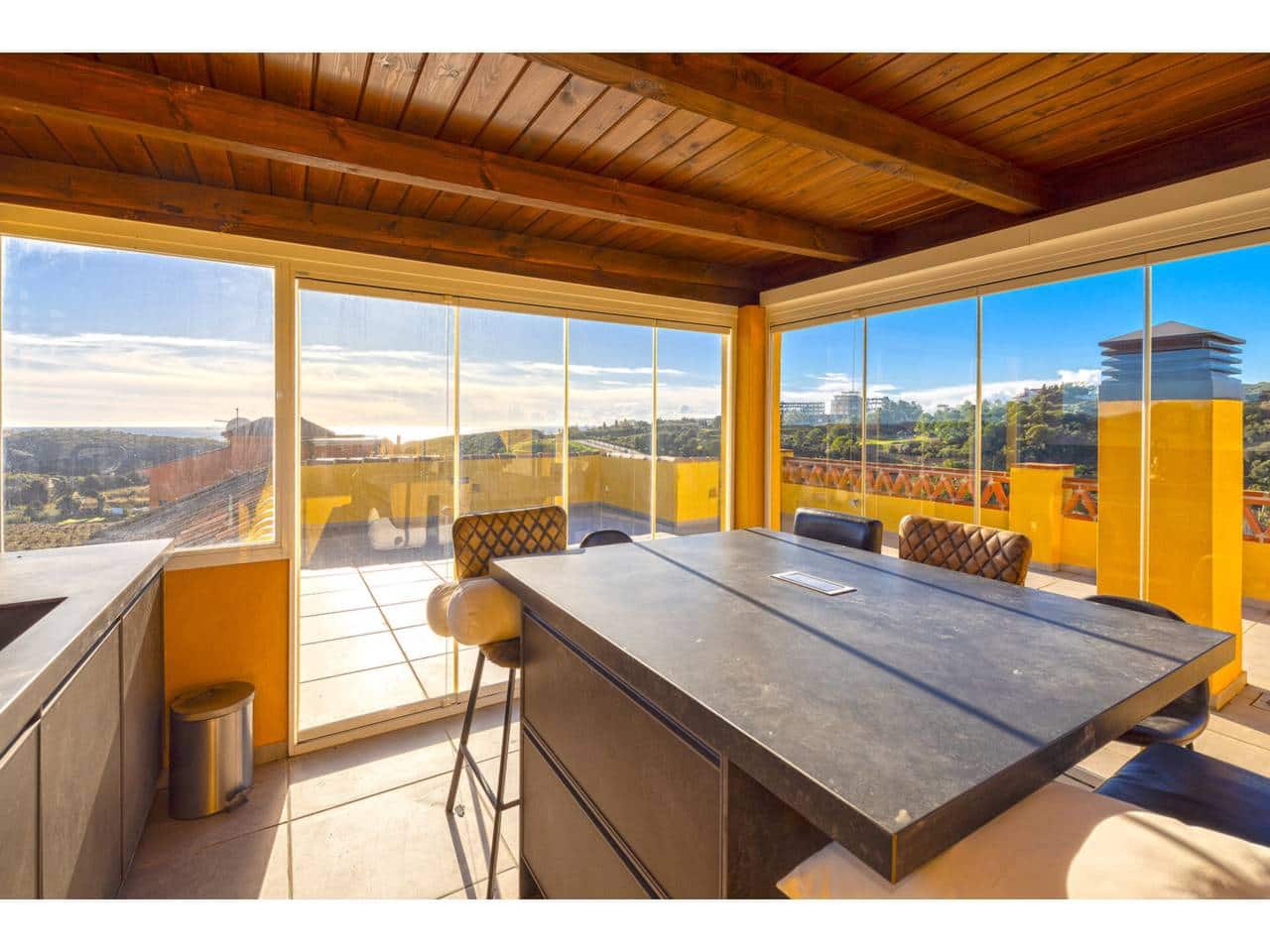 3 Zimmer Penthouse zu verkaufen in Casares mit Pool Garage - 590.000 € (Ref: 9542796)