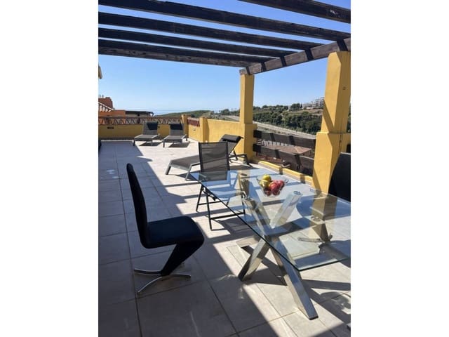 3 soveværelse Penthouse til salg i Casares med swimmingpool garage - € 590.000 (Ref: 9542796)