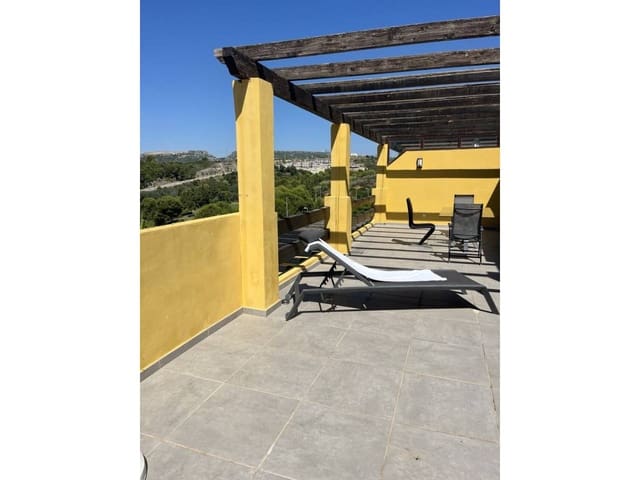 3 soveværelse Penthouse til salg i Casares med swimmingpool garage - € 590.000 (Ref: 9542796)