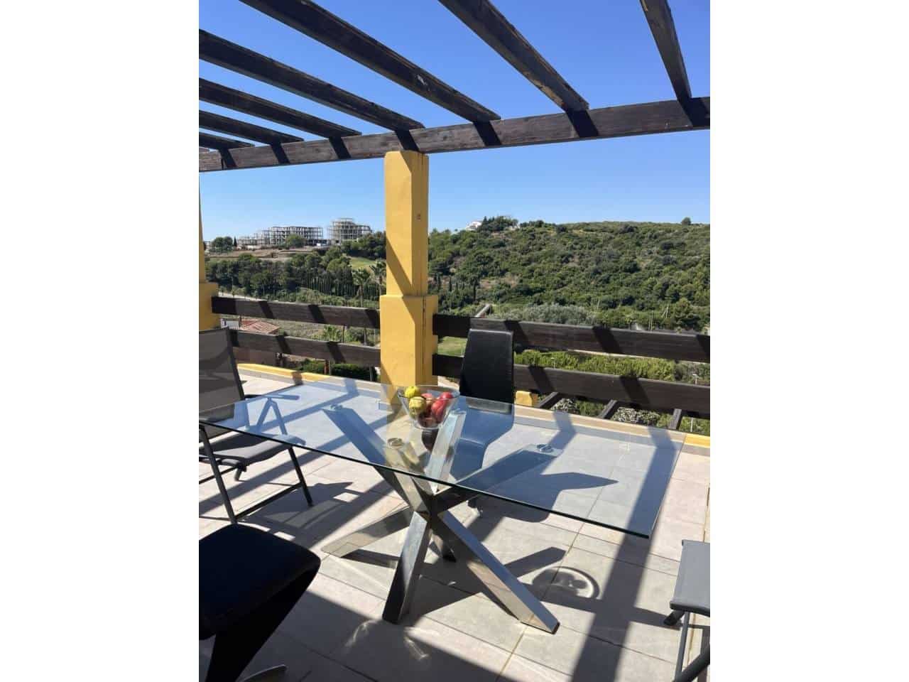 3 soveværelse Penthouse til salg i Casares med swimmingpool garage - € 590.000 (Ref: 9542796)