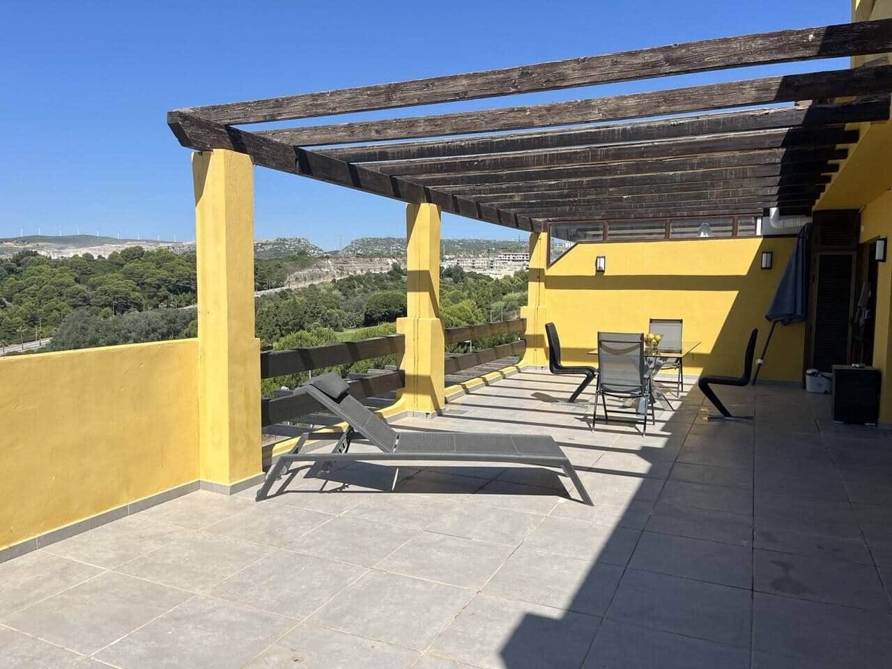 3 soveværelse Penthouse til salg i Casares med swimmingpool garage - € 590.000 (Ref: 9542796)