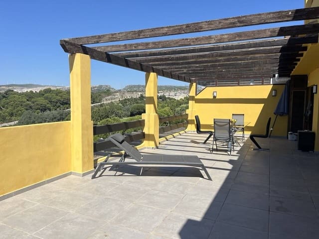 3 soveværelse Penthouse til salg i Casares med swimmingpool garage - € 590.000 (Ref: 9542796)