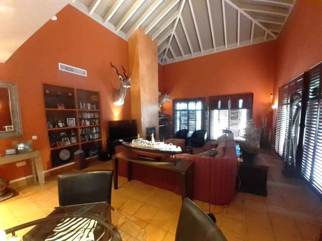 3 Zimmer Villa zu verkaufen in Benalup mit Pool Garage - 520.000 € (Ref: 9550514)