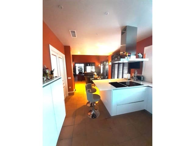 3 Zimmer Villa zu verkaufen in Benalup mit Pool Garage - 520.000 € (Ref: 9550514)