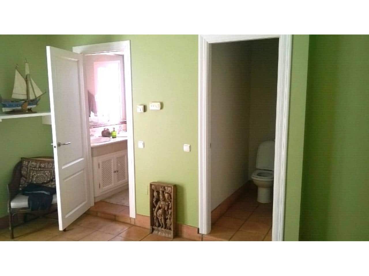 3 bedroom Villa for sale in Benalup with pool garage - € 520,000 (Ref: 9550514)