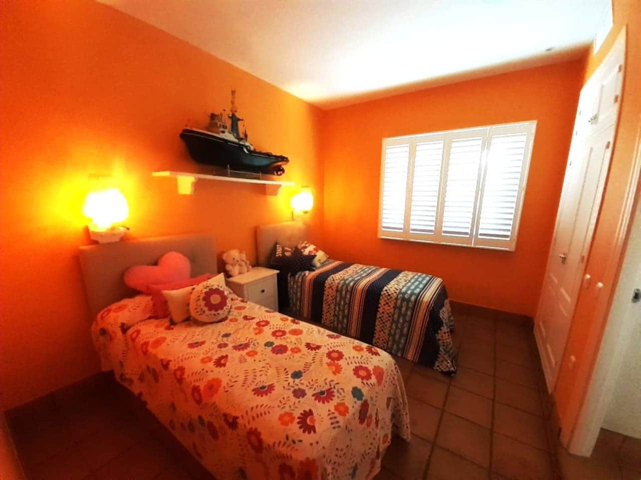 3 bedroom Villa for sale in Benalup with pool garage - € 520,000 (Ref: 9550514)