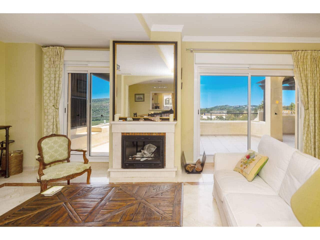 4 makuuhuone Huoneisto myytävänä paikassa Sotogrande mukana uima-altaan 
autotalli - 650 000 € (Ref: 9573682)