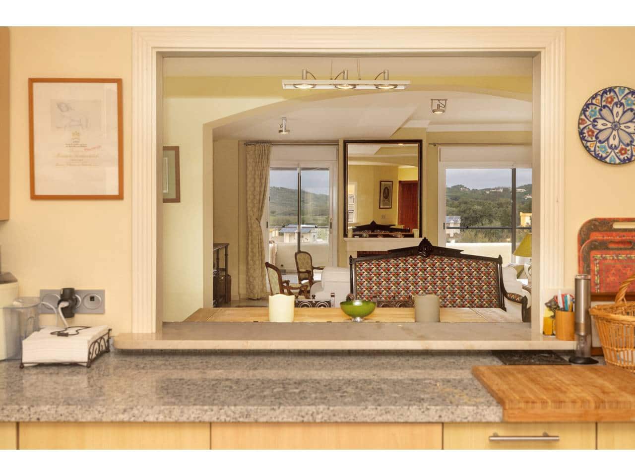 4 makuuhuone Huoneisto myytävänä paikassa Sotogrande mukana uima-altaan 
autotalli - 650 000 € (Ref: 9573682)