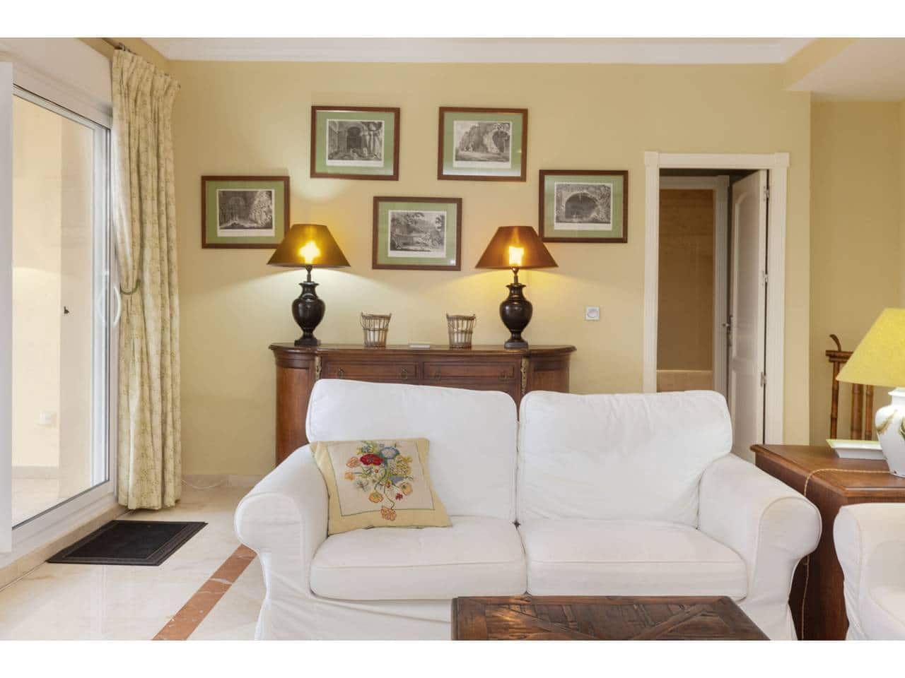 4 makuuhuone Huoneisto myytävänä paikassa Sotogrande mukana uima-altaan 
autotalli - 650 000 € (Ref: 9573682)