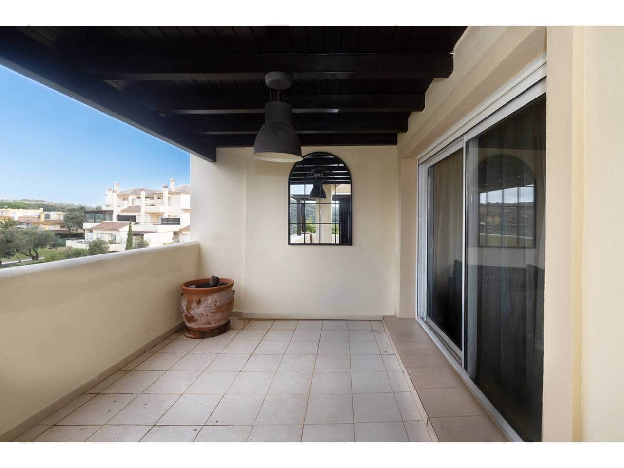 4 makuuhuone Huoneisto myytävänä paikassa Sotogrande mukana uima-altaan 
autotalli - 650 000 € (Ref: 9573682)