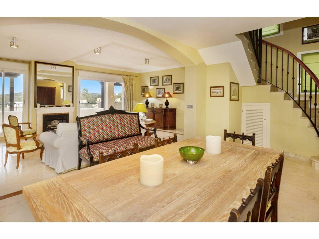 4 makuuhuone Huoneisto myytävänä paikassa Sotogrande mukana uima-altaan 
autotalli - 650 000 € (Ref: 9573682)