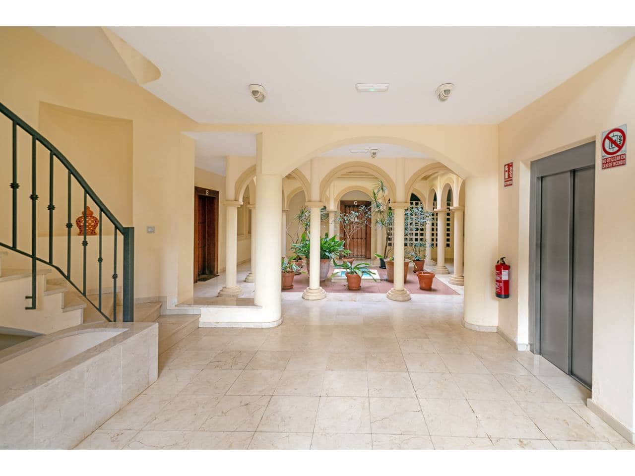 4 makuuhuone Huoneisto myytävänä paikassa Sotogrande mukana uima-altaan 
autotalli - 650 000 € (Ref: 9573682)