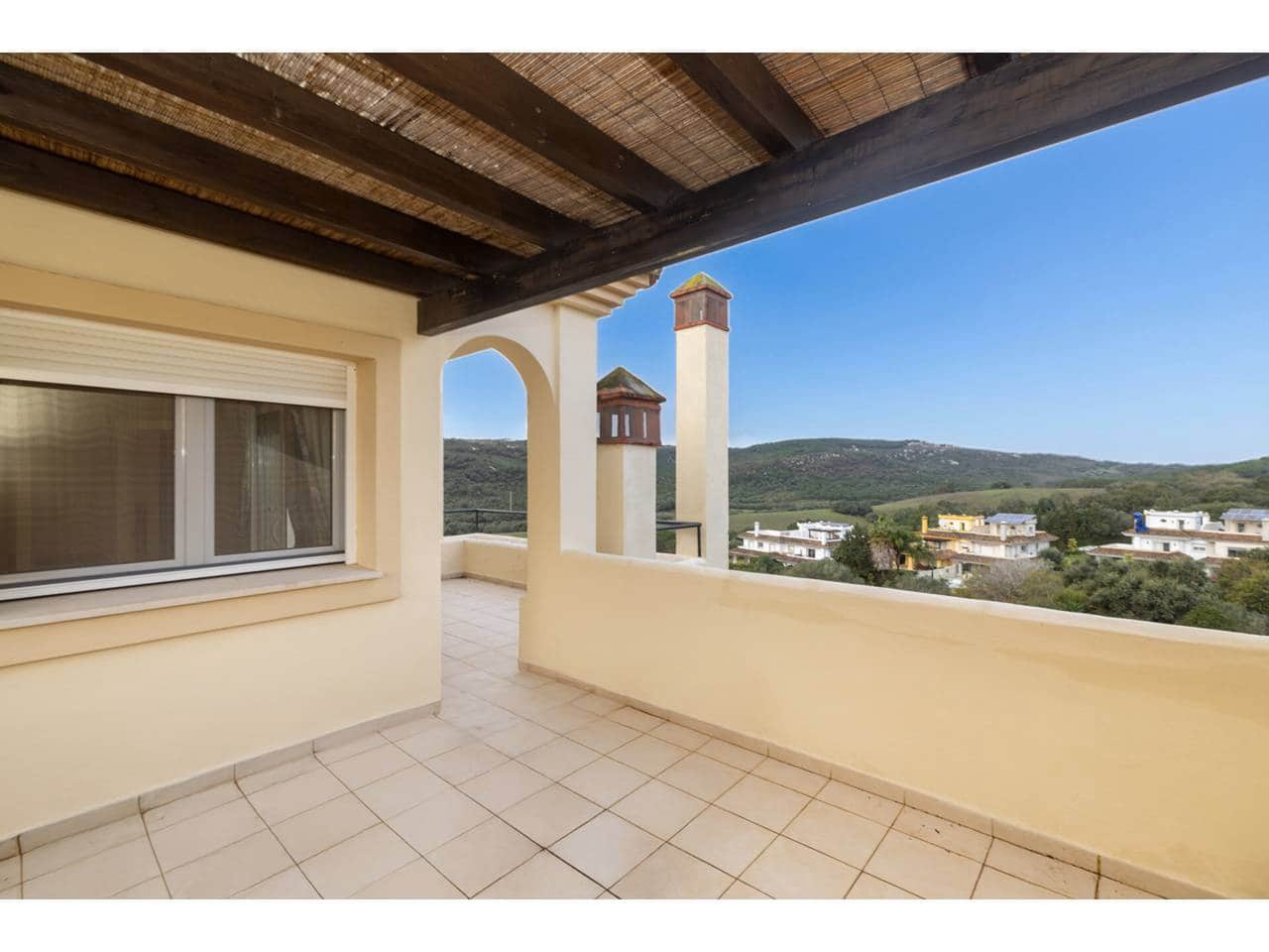 4 makuuhuone Huoneisto myytävänä paikassa Sotogrande mukana uima-altaan 
autotalli - 650 000 € (Ref: 9573682)