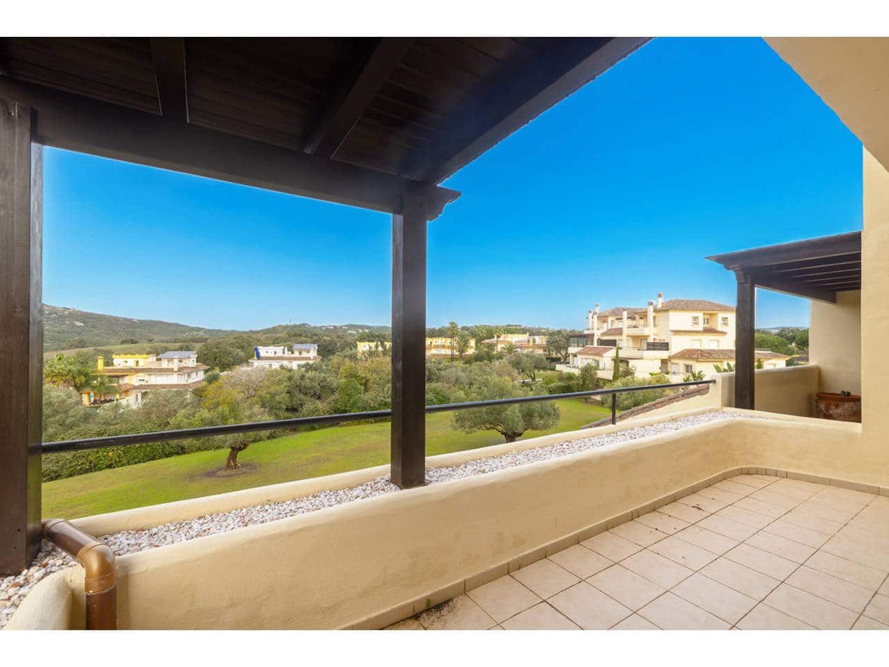 4 makuuhuone Huoneisto myytävänä paikassa Sotogrande mukana uima-altaan 
autotalli - 650 000 € (Ref: 9573682)