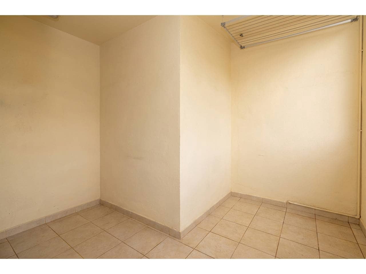 4 makuuhuone Huoneisto myytävänä paikassa Sotogrande mukana uima-altaan 
autotalli - 650 000 € (Ref: 9573682)