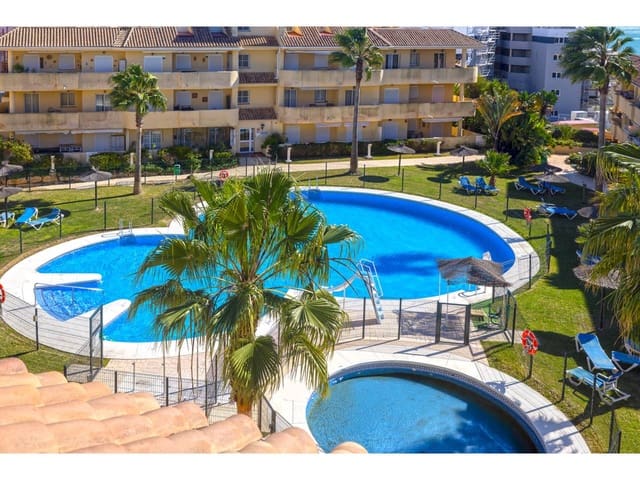 2 makuuhuone Kattohuoneisto myytävänä paikassa Manilva mukana uima-altaan 
autotalli - 280 000 € (Ref: 9627130)