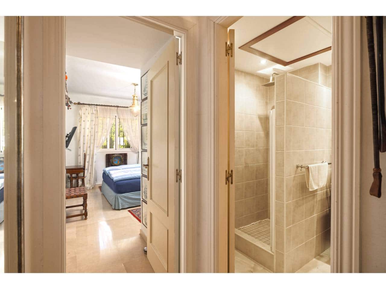 3 soveværelse Byhus til salg i Casares med swimmingpool garage - € 497.000 (Ref: 9627131)