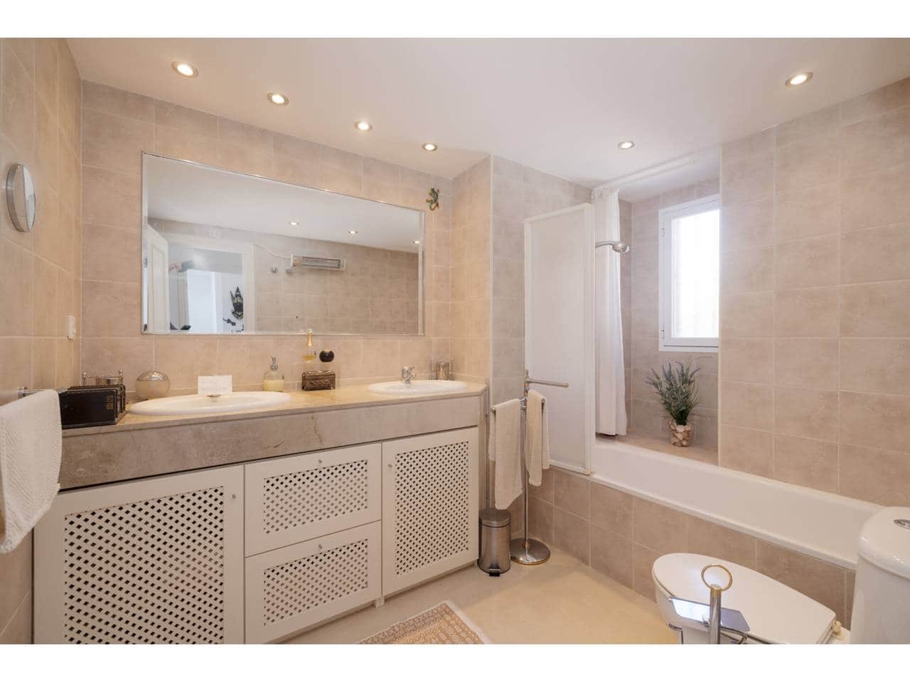 3 soveværelse Byhus til salg i Casares med swimmingpool garage - € 497.000 (Ref: 9627131)