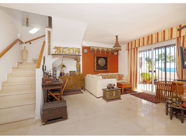 3 soveværelse Byhus til salg i Casares med swimmingpool garage - € 497.000 (Ref: 9627131)