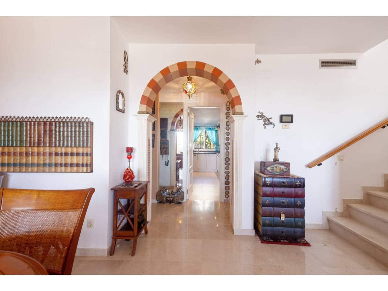 3 soveværelse Byhus til salg i Casares med swimmingpool garage - € 497.000 (Ref: 9627131)