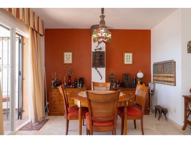 3 soveværelse Byhus til salg i Casares med swimmingpool garage - € 497.000 (Ref: 9627131)